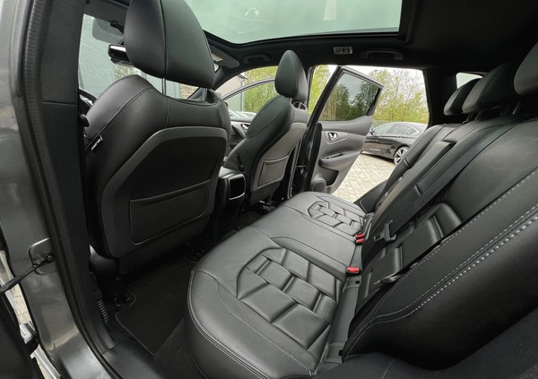 Nissan Qashqai cena 77900 przebieg: 91371, rok produkcji 2018 z Kisielice małe 781